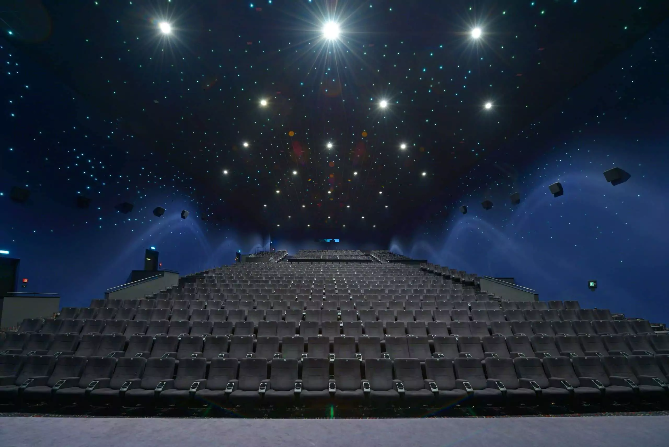 Simko Koltuk | Konforlu ve Modern Sinema Koltukları 